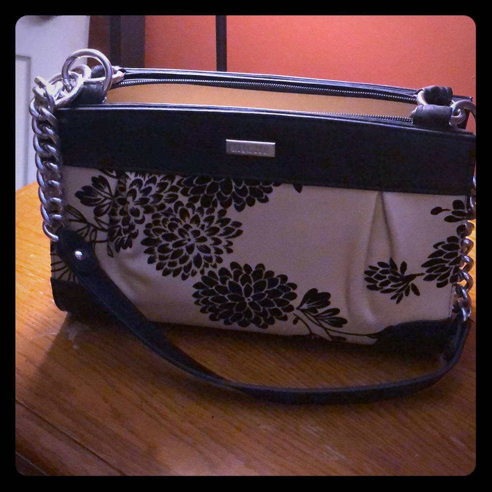 Bag with removal cover